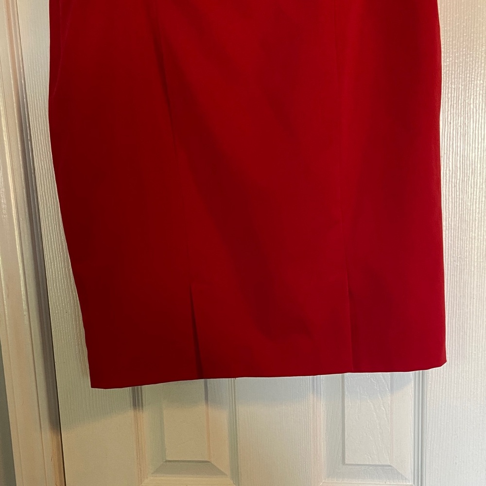 Liz Claiborne Vibrant Red Pencil Skirt - Picture 3 of 3